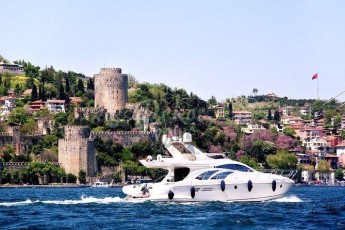 Private Luxury Yacht Cruise On Bosphorus